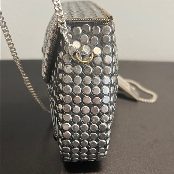 Antik Kraft | Metal Mosaic Floral Purse w/ Crossbody - Picture 10 of 17